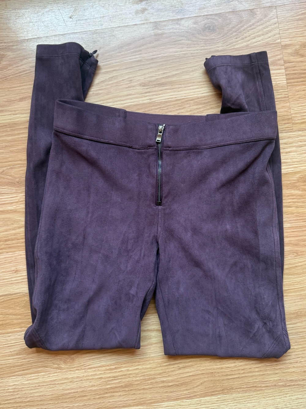David Lerner Plum Faux Suede Front-Zip Legging Pants - Size XS